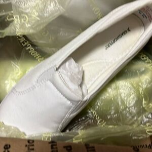 Grasshoppers slip on shoes